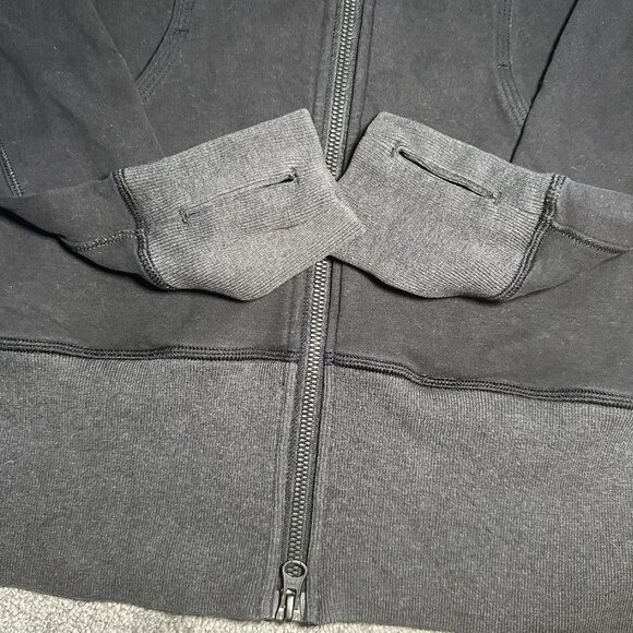 Lululemon Scuba Hoodie Womens Size 8? Black/Gray Yoga Athleisure Casual - Picture 5 of 12